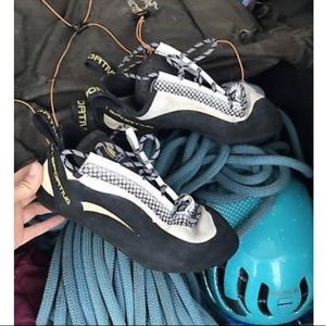 La Sportiva Miura Lace Womens 39 (fits 7-7.5)